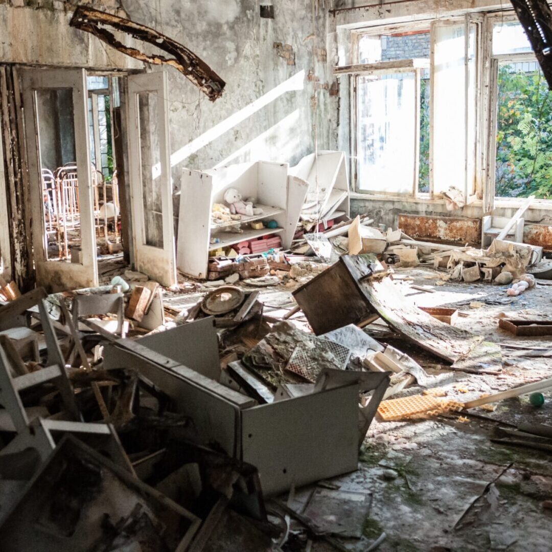 abandon space with junks